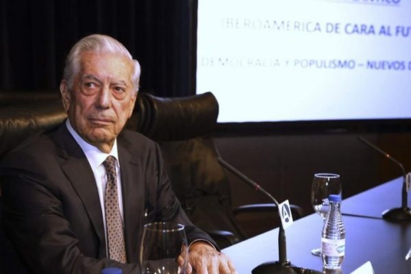 Imagen Vargas_LLosa__apertura-600x400.jpg Imagen Vargas_LLosa__apertura-600x400.jpg